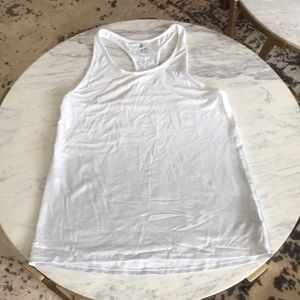 NWOT Gap fit breathe racer back metallic tank top